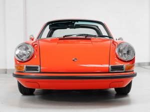 Immagine 2/32 di Porsche 911 2.0 L (1968)