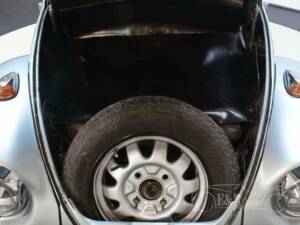 Bild 16/19 von Volkswagen Beetle 1302 S &quot;Weltmeister&quot; (1972)