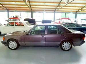 Image 5/21 of Mercedes-Benz 190 E 2.6 (1992)