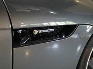 Image 16/50 of Jaguar F-Type (2019)
