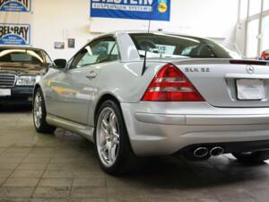 Immagine 10/50 di Mercedes-Benz SLK 32 AMG (2002)