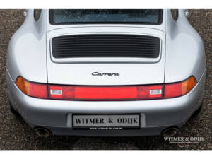 Image 15/29 of Porsche 911 Carrera (1994)