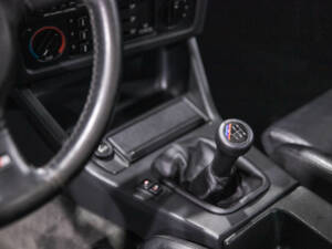 Image 34/37 of BMW M3 (1987)