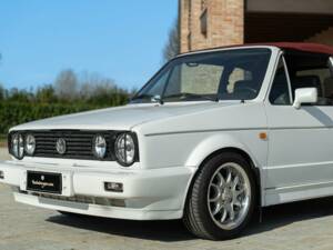 Image 20/50 of Volkswagen Golf Mk I Convertible 1.6 (1990)