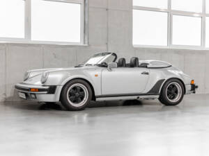 Image 1/9 de Porsche 911 Speedster 3.2 (1989)