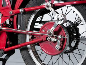 Image 32/50 of Moto Guzzi DUMMY (1950)
