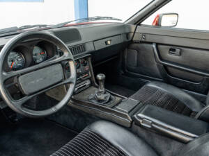 Image 26/58 of Porsche 924 Turbo (1982)