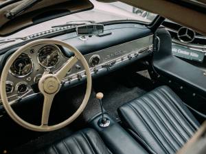 Image 13/23 de Mercedes-Benz 300 SL &quot;Gullwing&quot; (1956)