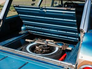Immagine 16/20 di Ford Country Squire Station Wagon (1964)