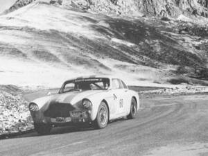 Immagine 2/50 di Aston Martin DB 4 Prototype (1957)
