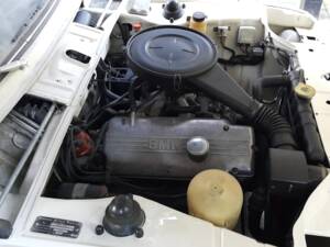Image 138/196 de BMW 2002 (1975)