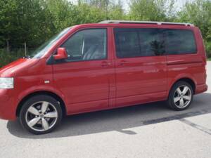 Image 1/23 of Volkswagen T5 Multivan 3.2 V6 4Motion (2007)