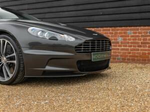 Afbeelding 30/50 van Aston Martin DBS (2010)