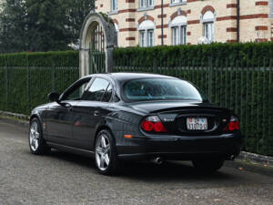 Afbeelding 7/29 van Jaguar S-Type 4.2 V8 R (2002)