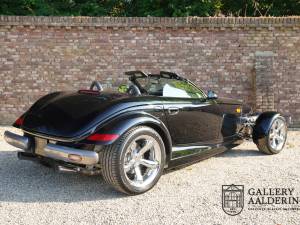 Image 28/50 of Plymouth Prowler (1999)