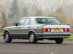 Imagen 4/50 de Mercedes-Benz 300 SE (1990)