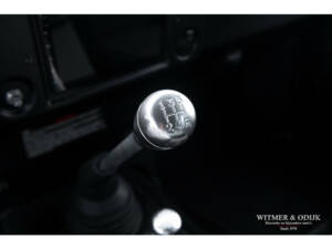 Image 16/30 de Land Rover Defender 90 (1997)