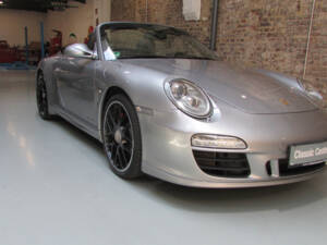 Image 21/21 of Porsche 911 Carrera 4 GTS (2012)