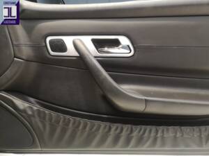 Image 49/72 de Mercedes-Benz SLK 200 Kompressor (2003)