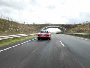 Image 29/40 of Jaguar XJ 6 C 4.2 (1977)