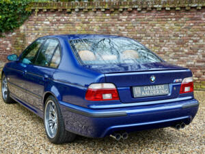 Immagine 18/50 di BMW M5 (2002)