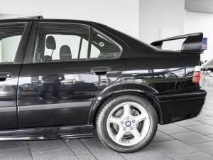Image 24/36 de BMW 318is &quot;Class II&quot; (1994)