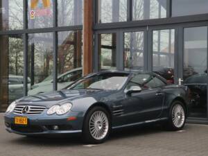 Image 7/7 of Mercedes-Benz SL 55 AMG (2003)