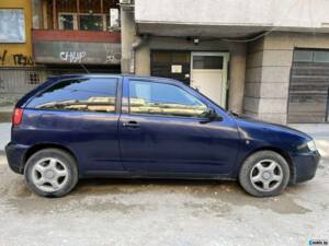 Image 4/25 de SEAT Ibiza II 1.9 TDI (1999)