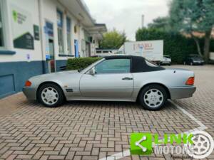 Image 4/10 of Mercedes-Benz 300 SL-24 (1991)