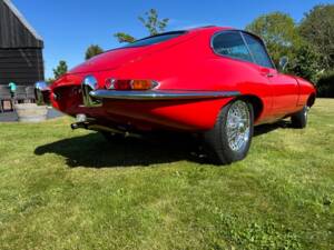 Image 13/35 de Jaguar Type E 3.8 (1963)