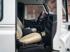 Image 35/50 of Land Rover Defender 90 (2008)