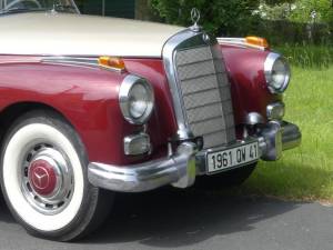 Image 5/33 of Mercedes-Benz 300 d (1961)