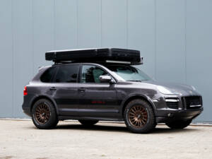 Image 2/75 of Porsche Cayenne GTS (2009)