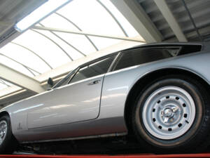 Imagen 7/50 de Ferrari 365 GT 2+2 (1970)