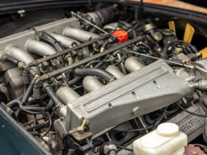 Bild 41/54 von Aston Martin V8 EFi (1987)
