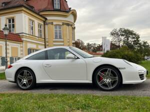 Imagen 6/58 de Porsche 911 Targa 4S (2010)