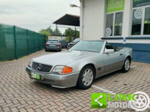 Image 3/10 of Mercedes-Benz 300 SL-24 (1991)