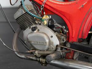 Image 15/16 of Moto Guzzi DUMMY (1969)