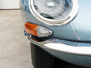 Image 21/81 of Jaguar Type E 4.2 (1967)