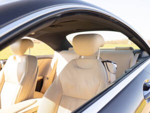 Image 7/67 of Mercedes-Benz CL 500 (2006)