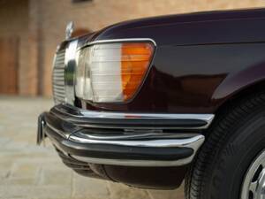 Image 22/50 of Mercedes-Benz 280 SE (1973)