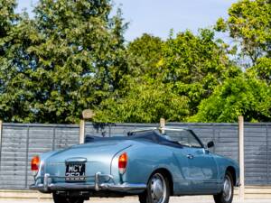 Image 11/50 of Volkswagen Karmann Ghia 1500 (1971)