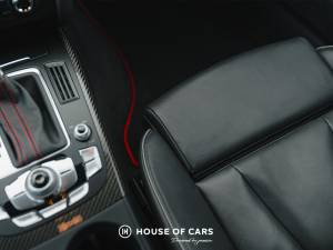 Immagine 36/45 di Audi RS4 Avant (2014)