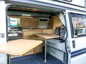 Image 19/37 of Volkswagen T4 California 2.0 (1996)