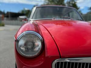 Image 8/28 de MG MGB GT (1966)