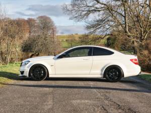 Imagen 36/40 de Mercedes-Benz C 63 AMG (2013)