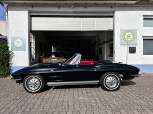 Bild 20/44 von Chevrolet Corvette Sting Ray Convertible (1964)