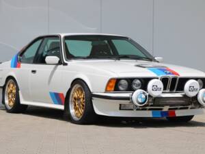 Bild 4/26 von BMW 635 CSi (1986)