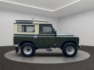 Image 5/21 of Land Rover 88 (1972)