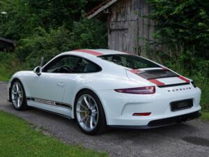 Image 15/24 de Porsche 911 R (2016)